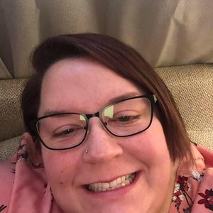 Meet your Posher, Dena